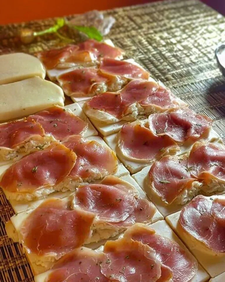 Rotolini gustosi preparati con ingredienti freschi e saporiti.