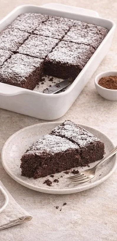 Torta proteica al cacao, dessert sano e ricco di proteine.